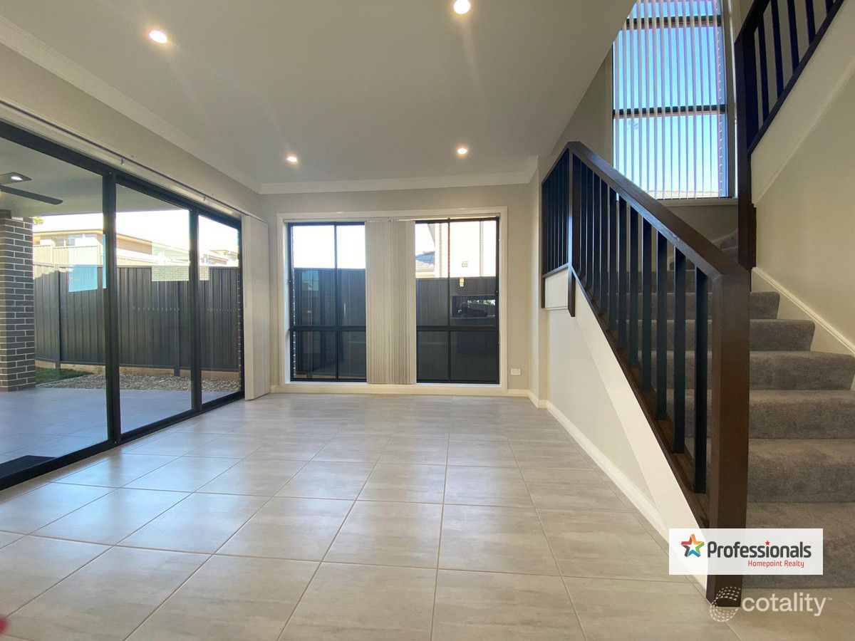 10 Yusen St, Grantham Farm, NSW 2765