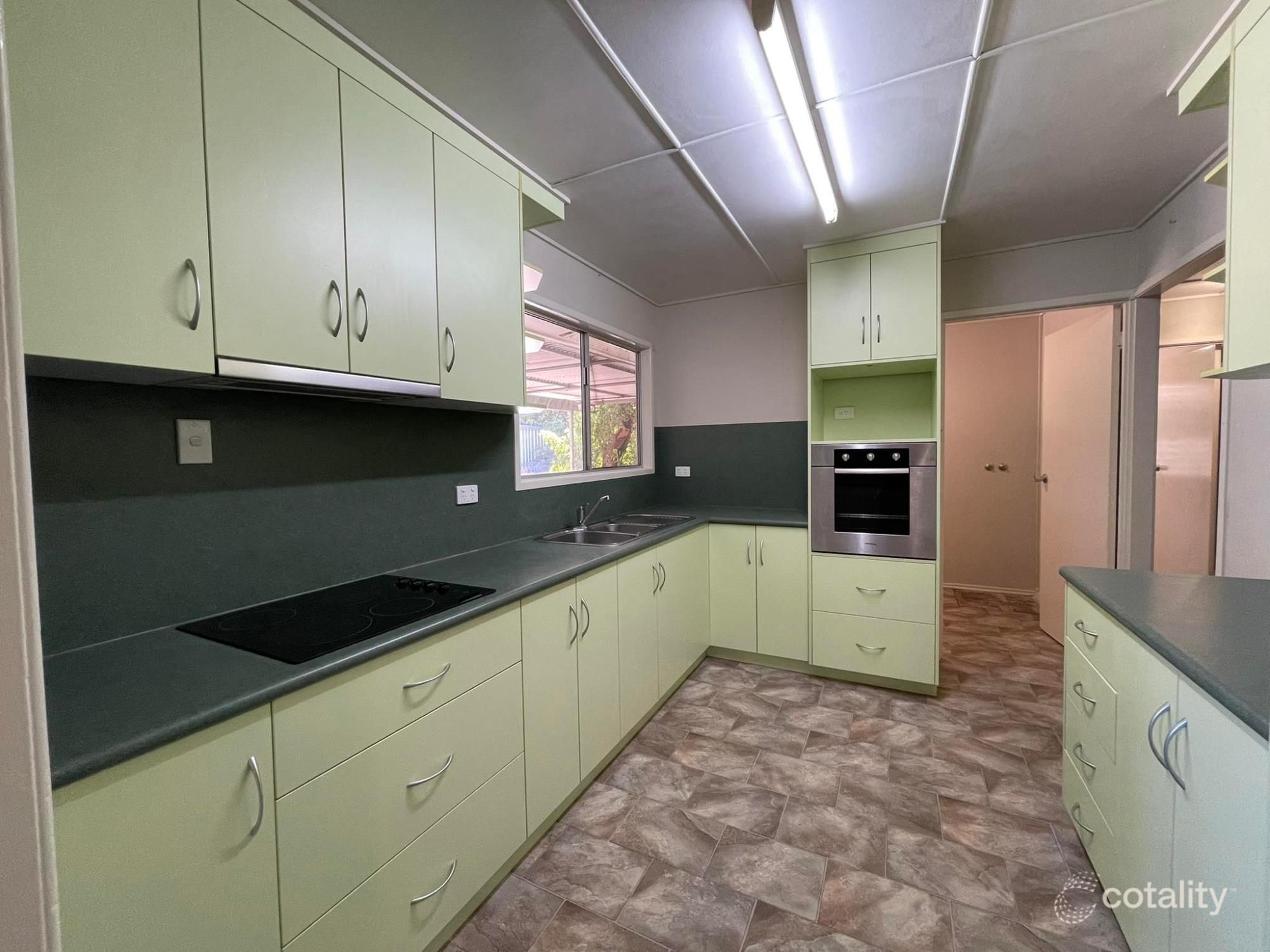52 Archer Dr, Moranbah, QLD 4744