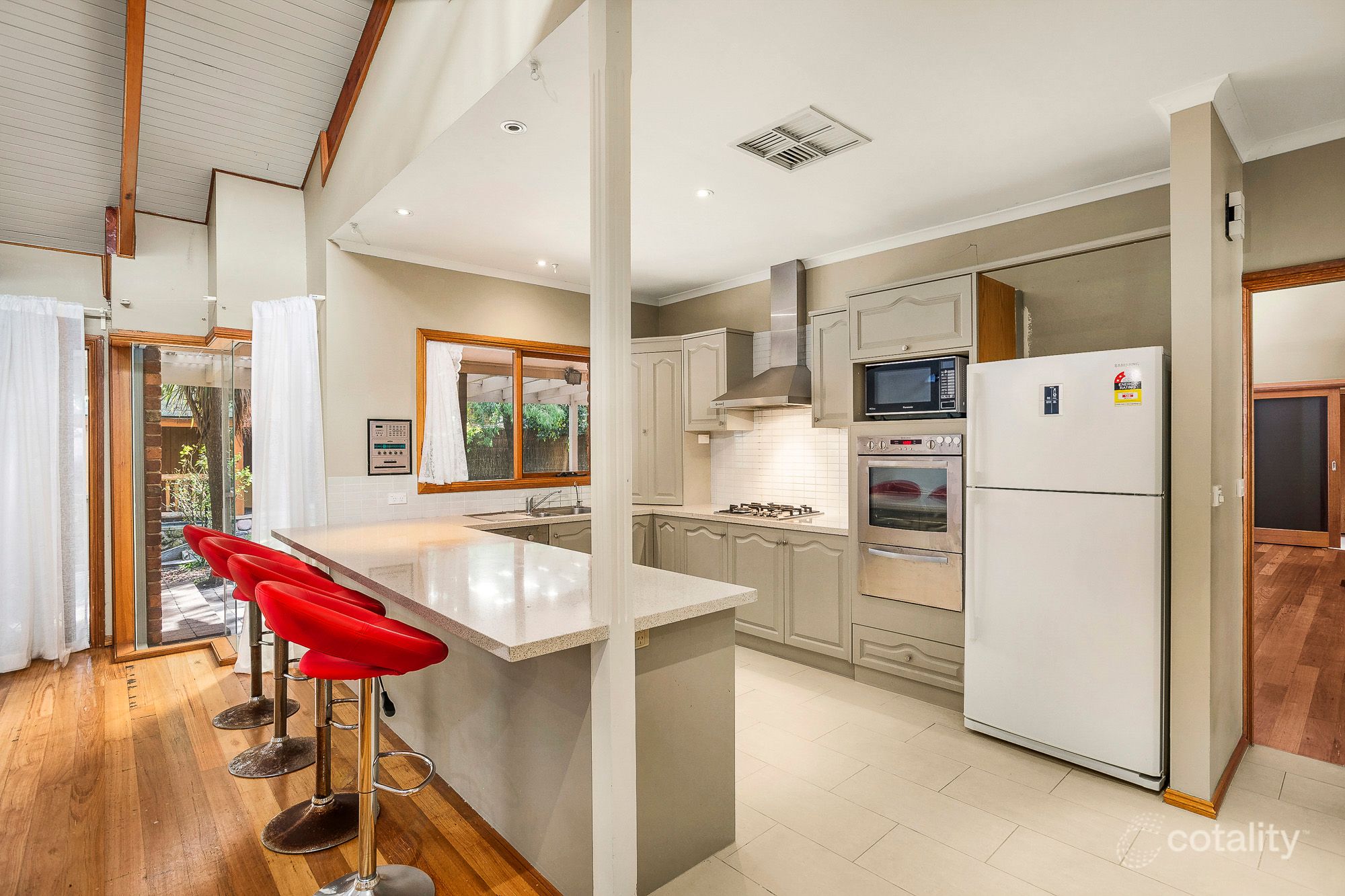 7 Gumtree Cl, Wheelers Hill, VIC 3150