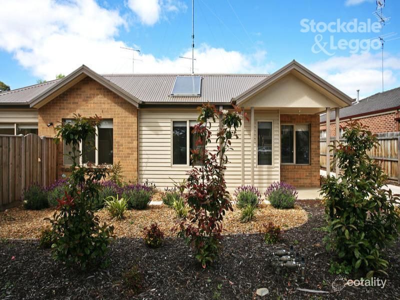 1/225 Roslyn Rd, Highton, VIC 3216