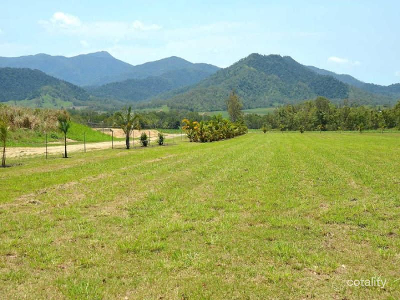 57 Trueman Depot Rd, Finch Hatton, QLD 4756