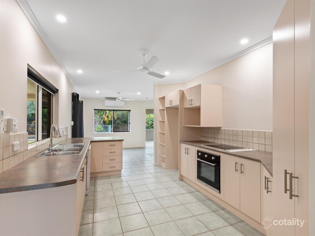 12 Ebony St, Redlynch, QLD 4870