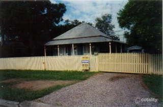 23 Doyle St, Silkstone, QLD 4304
