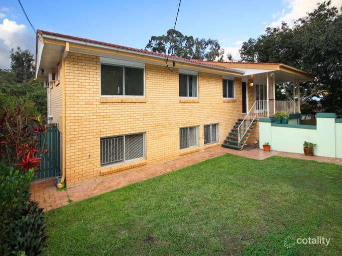 93 Burbong St, Chapel Hill, QLD 4069