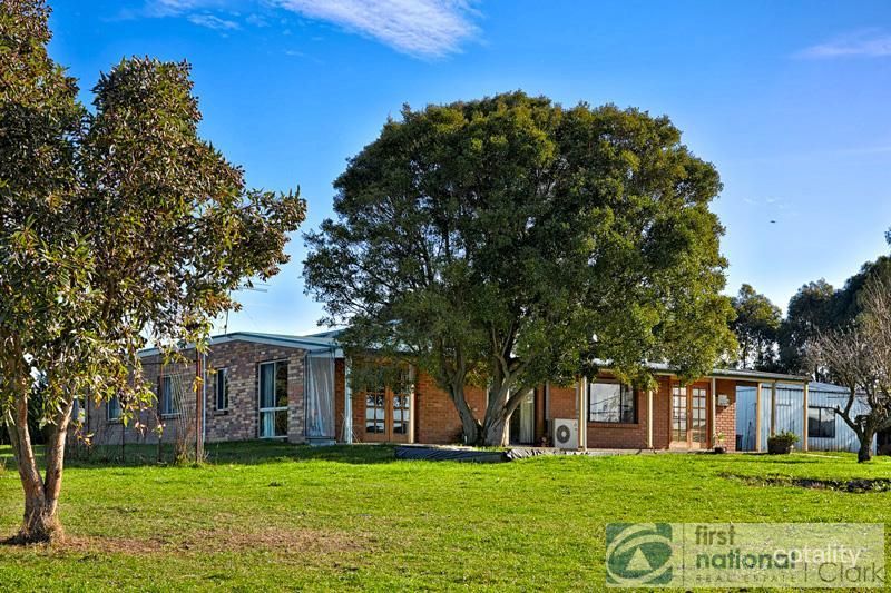 155 Clarke And Barr Rd, Jindivick, VIC 3818