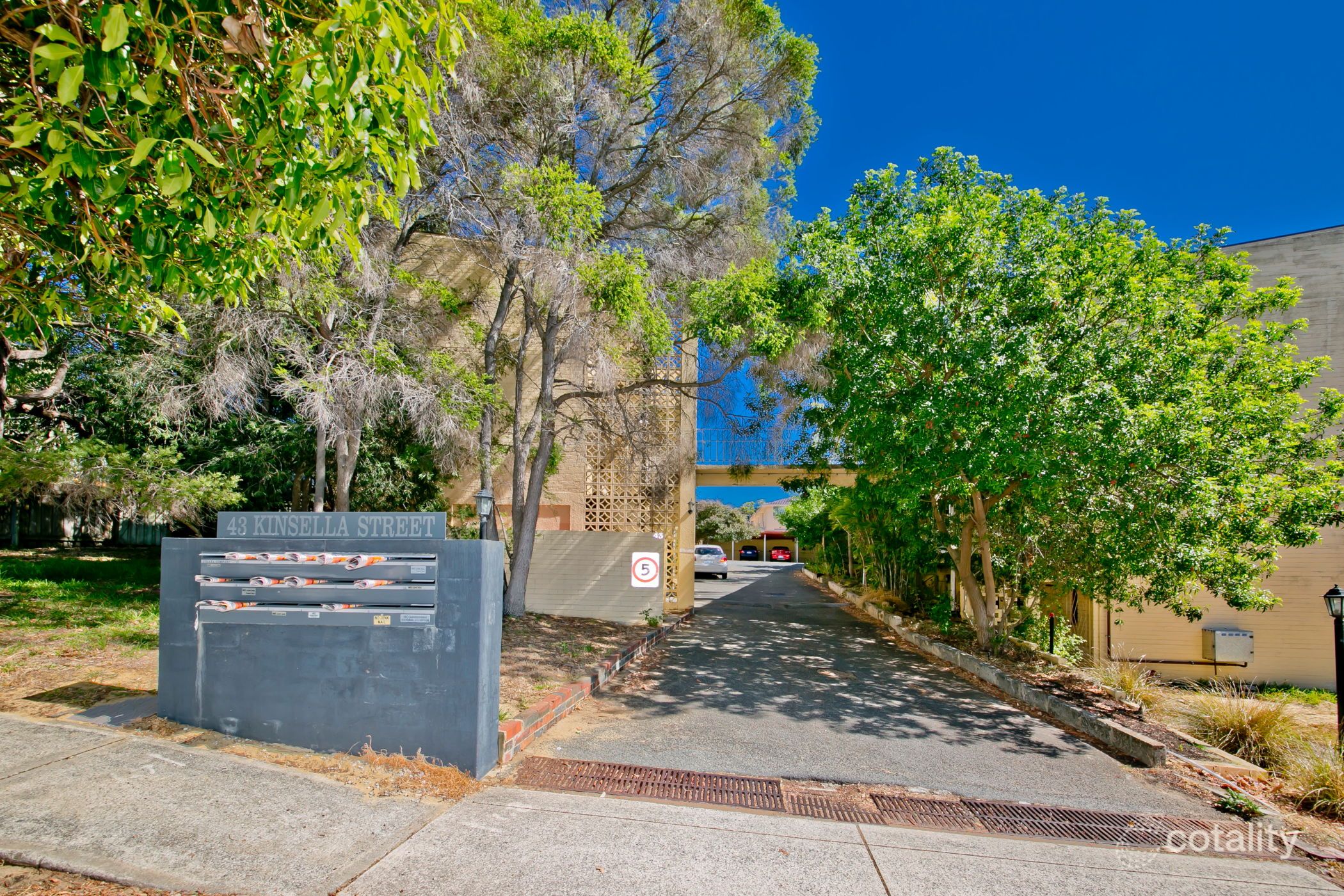 11/43 Kinsella St, Joondanna, WA 6060