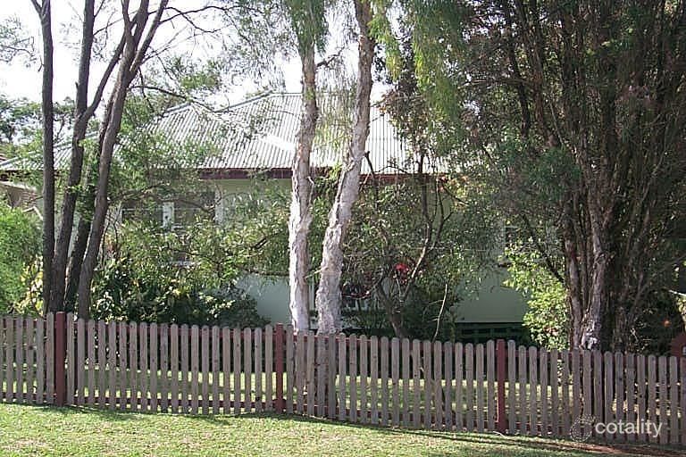 5 Sunny Ave, Wavell Heights, QLD 4012