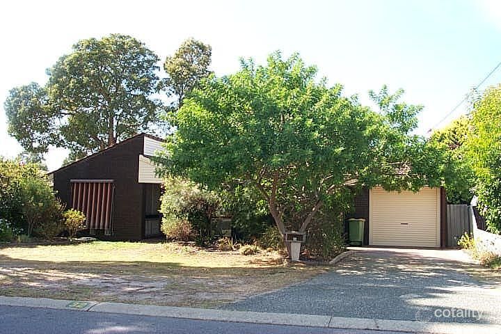 32 Tullamore Ave, Thornlie, WA 6108