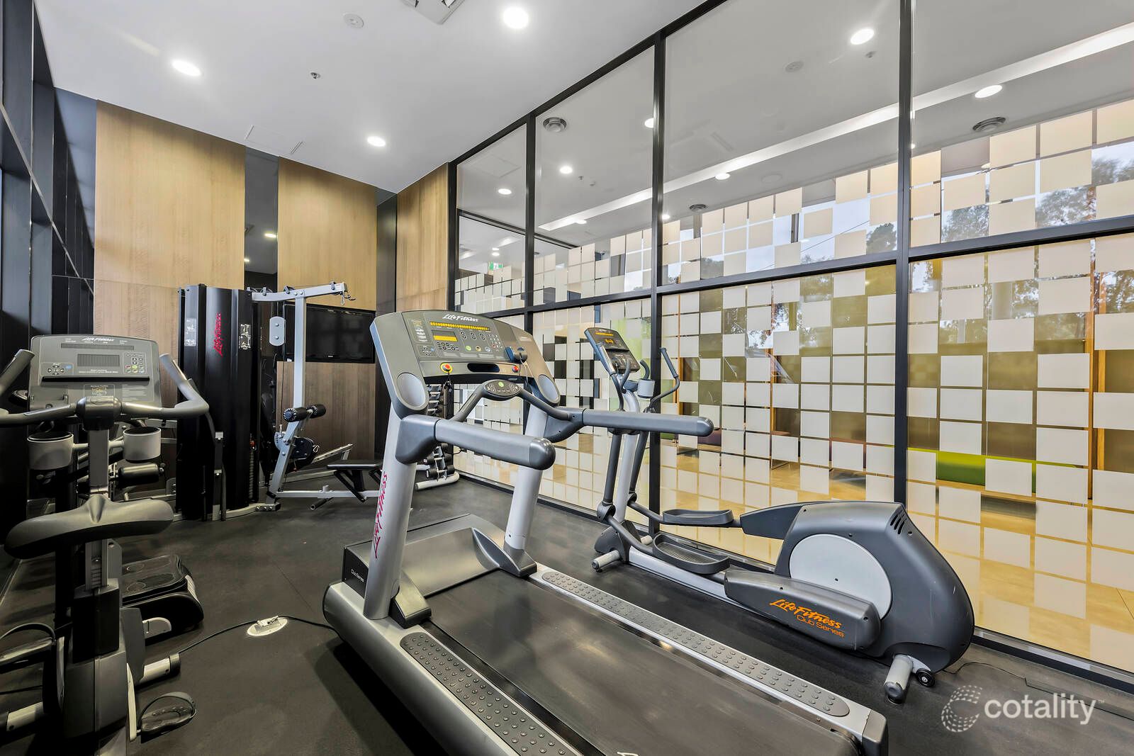 2219/18 Mt Alexander Rd, Travancore, VIC 3032