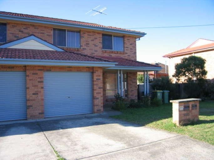 2/1a Second Ave, Toongabbie, NSW 2146