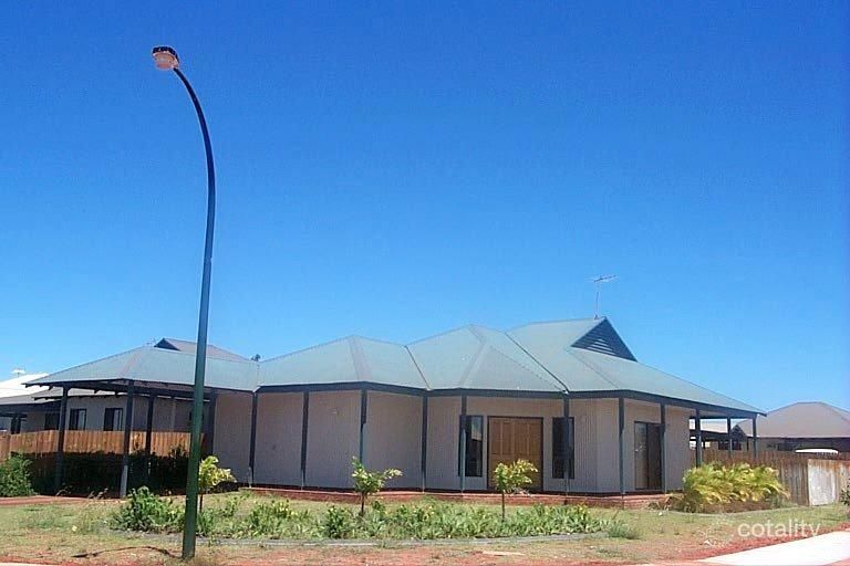 14 Bowerbird Loop, Djugun, WA 6725