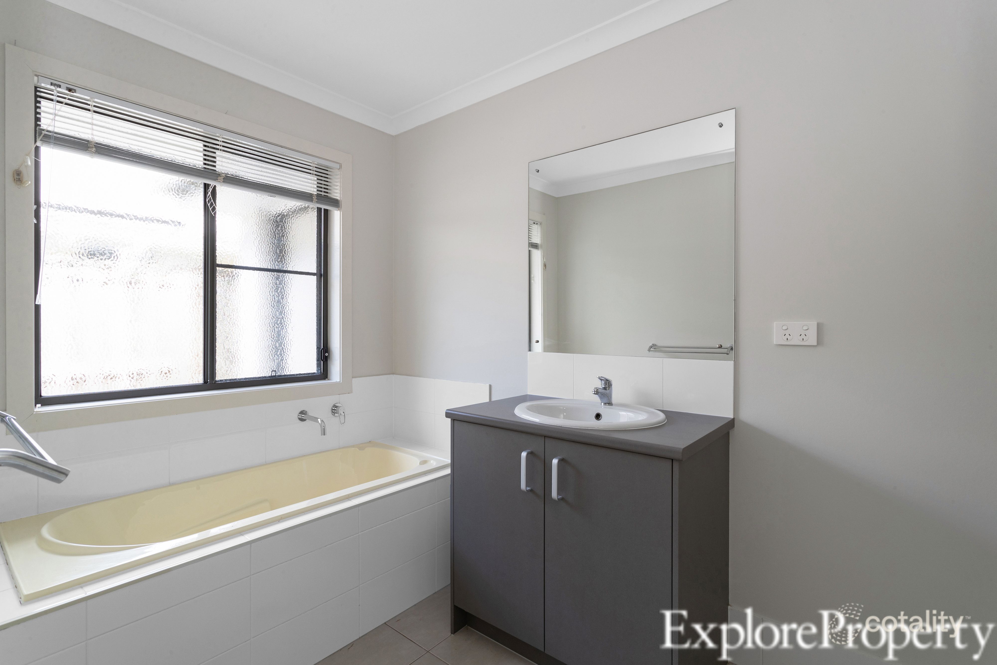 21 Warilla View, Blacks Beach, QLD 4740