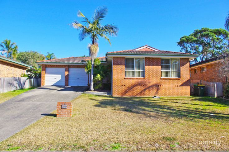 107 Waterman St, Old Bar, NSW 2430