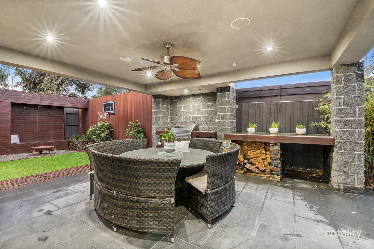 12 Beattys Rd, Hillside, VIC 3037