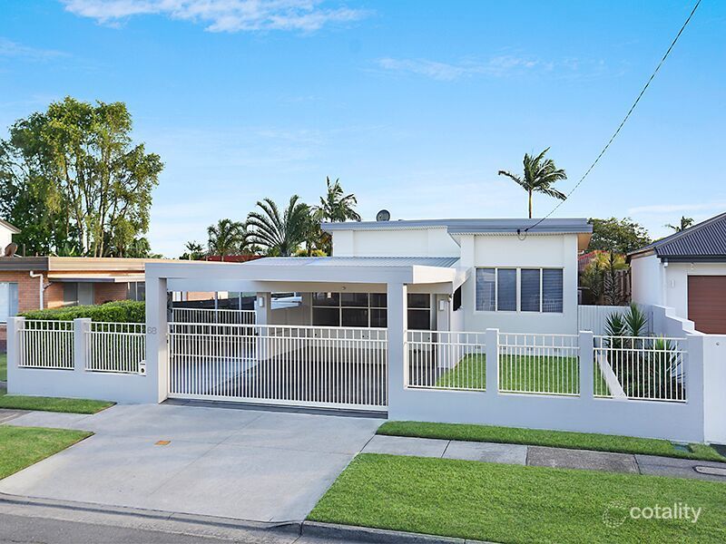 68 Poinsettia Ave, Runaway Bay, QLD 4216