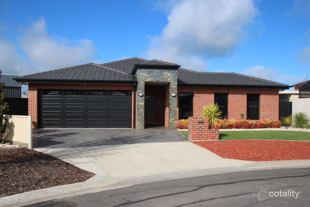 4 Conn Ct, Horsham, VIC 3400