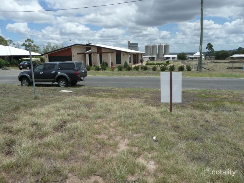 53 Gillam St, Clifton, QLD 4361