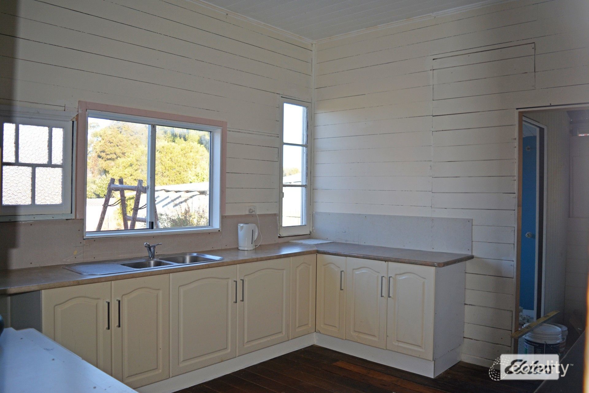 16 Bourke St, Warwick, QLD 4370