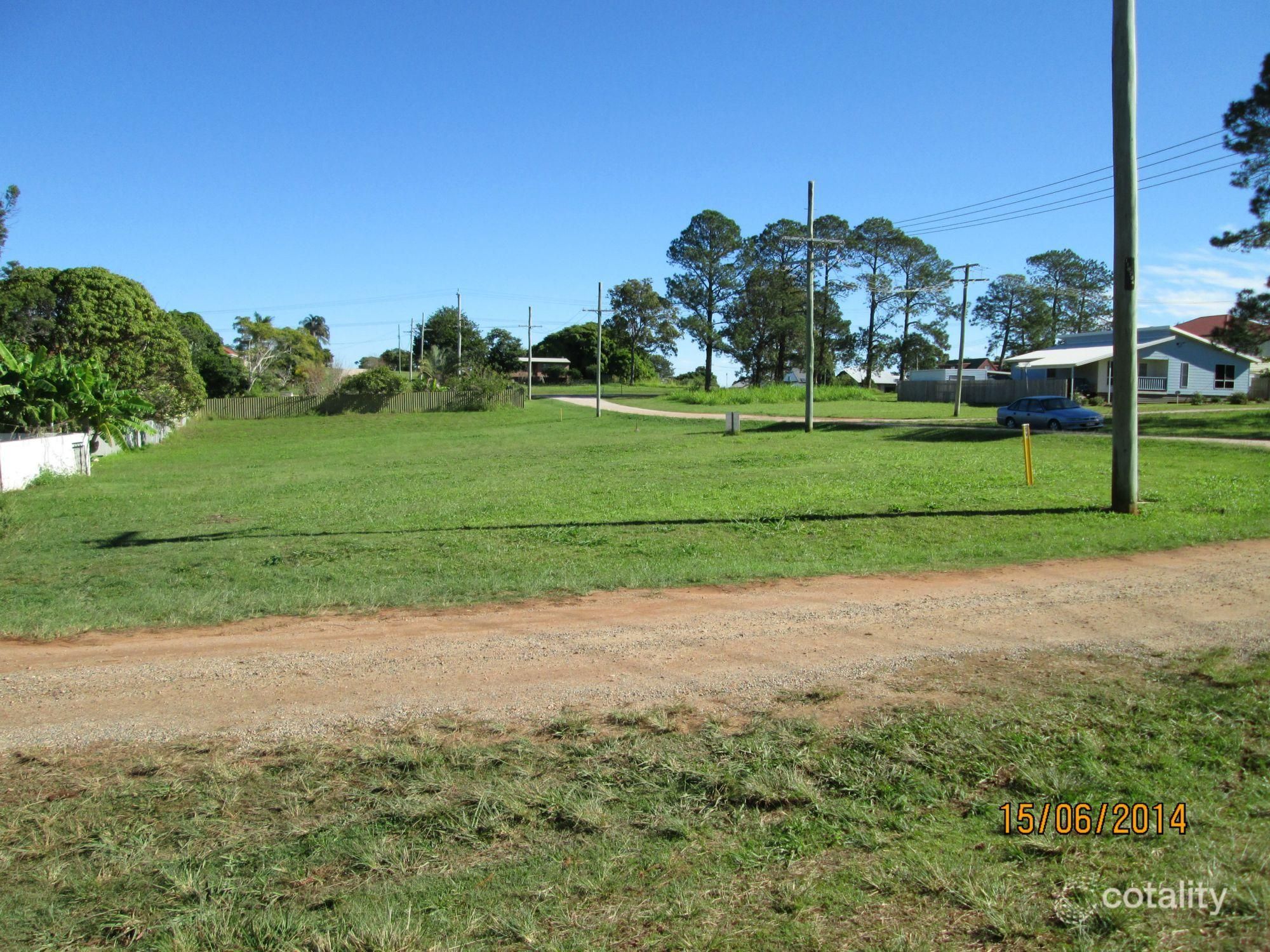 10 Banksia St, Russell Island, QLD 4184