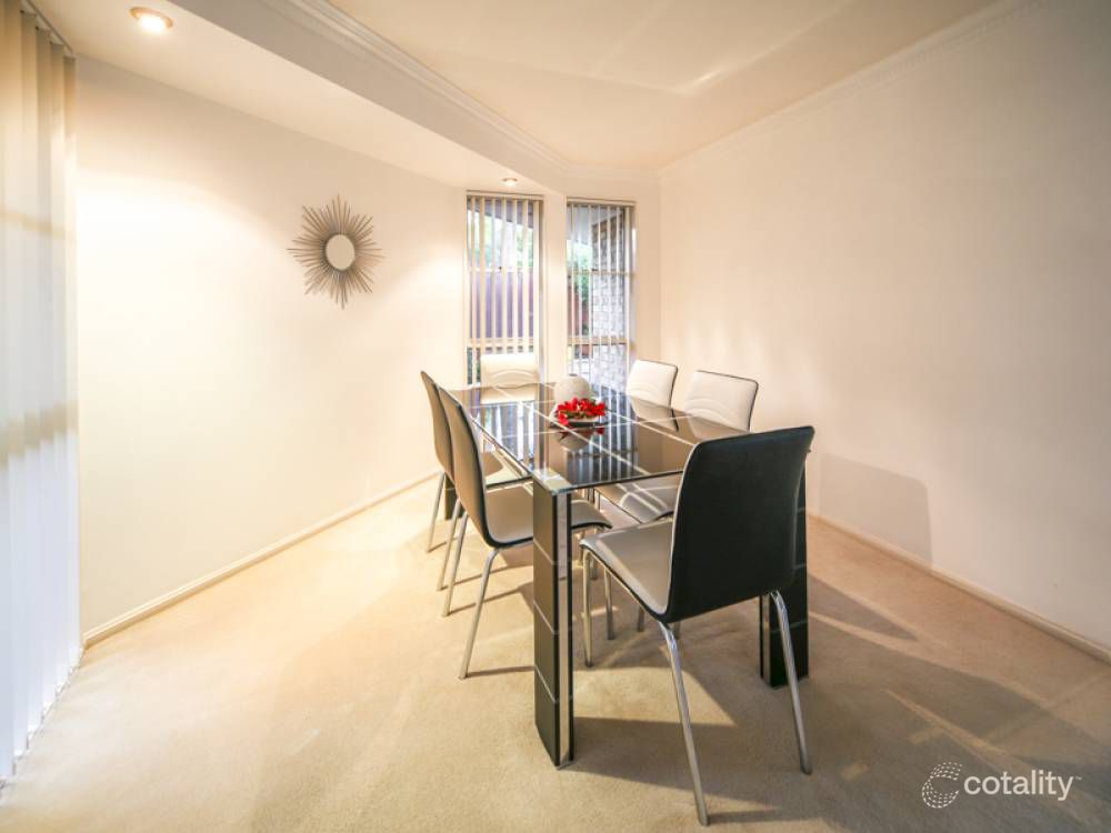 12 Trafalgar St, Highland Park, QLD 4211
