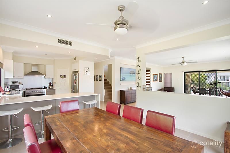 19 Laceflower Ct, Reedy Creek, QLD 4227