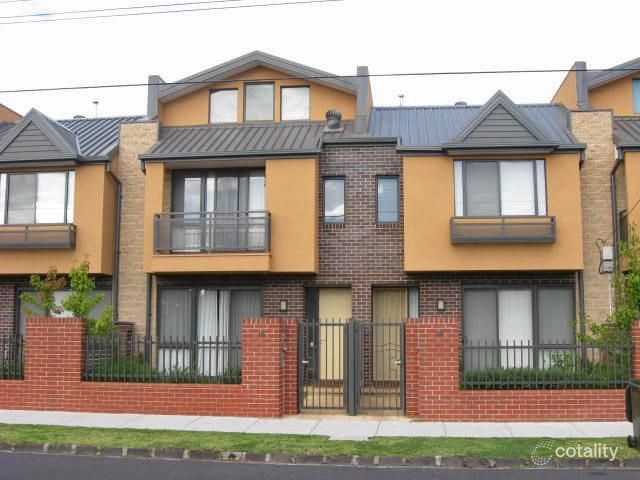 18 Manchester Gr, Glen Huntly, VIC 3163