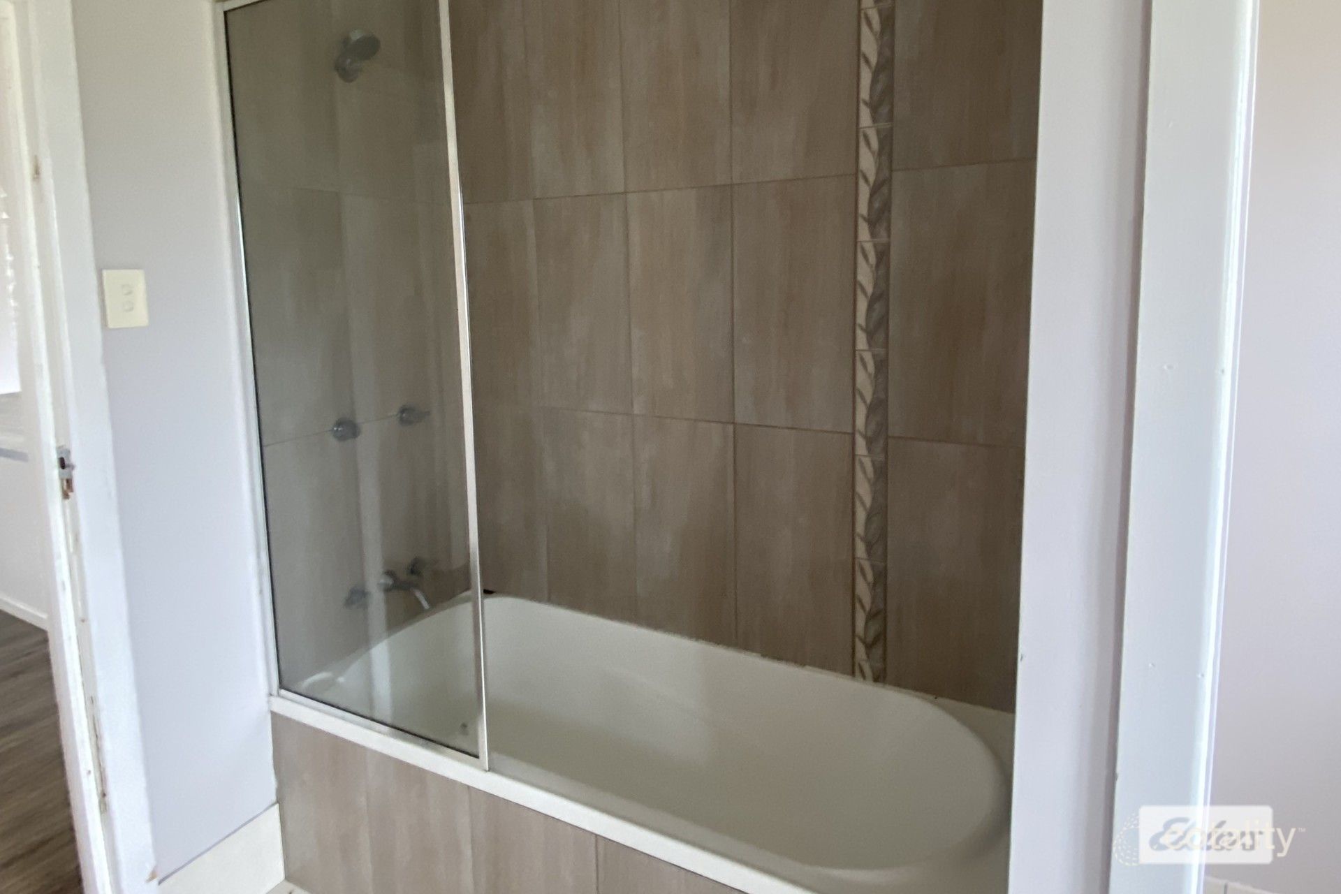 3 Moore St, Kulpi, QLD 4352