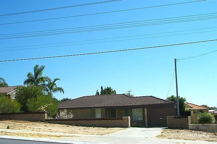 143 Craigie Dr, Beldon, WA 6027