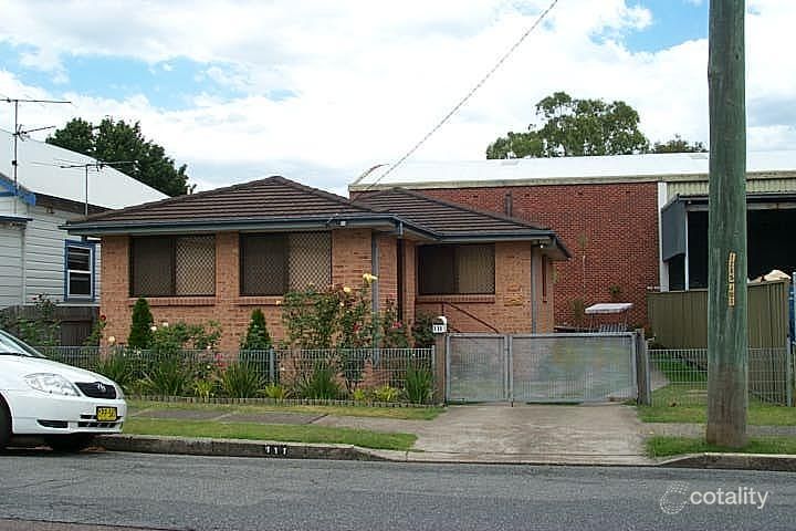 111 Cleary St, Hamilton, NSW 2303
