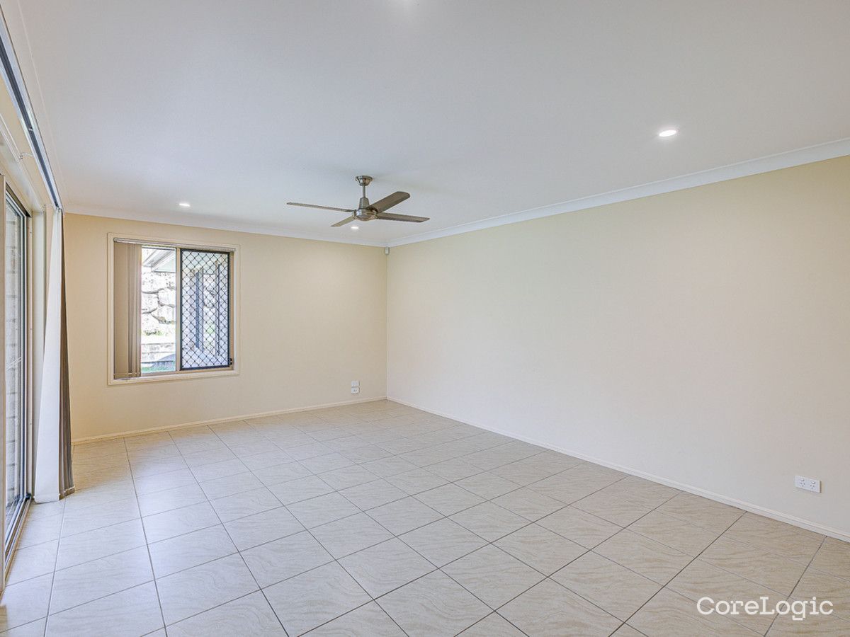 12 Manning Cct, Pacific Pines, QLD 4211
