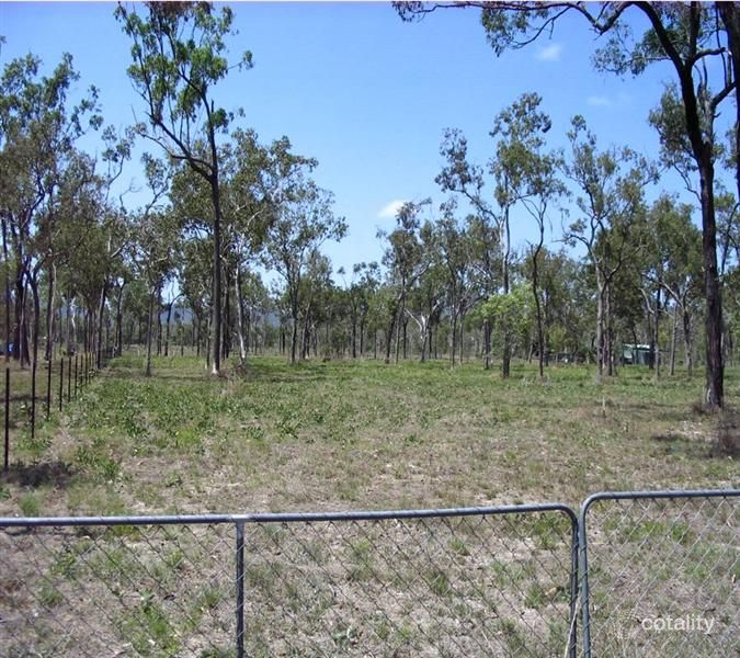 33 Blue Mountain Dr, Bluewater Park, QLD 4818