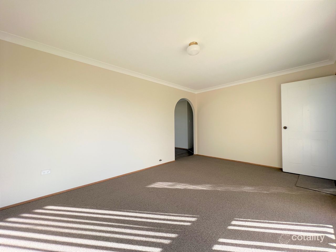 8 Kyooma Cl, Buff Point, NSW 2262