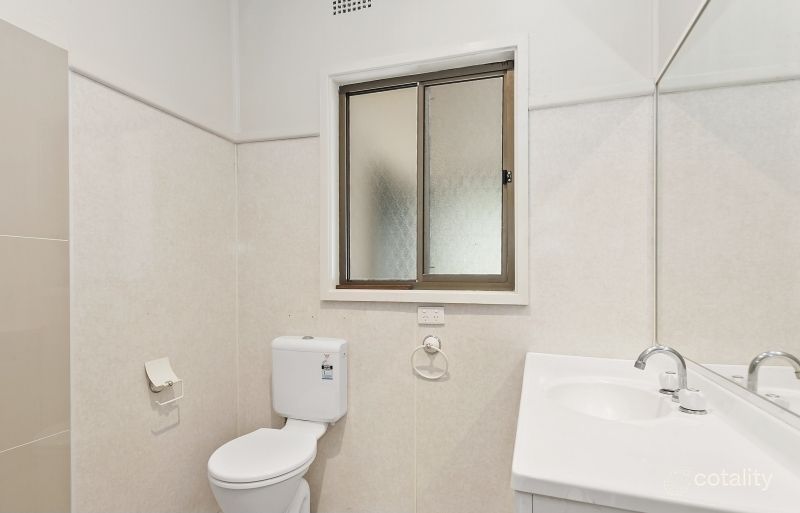 78 Lake Entrance Rd, Oak Flats, NSW 2529