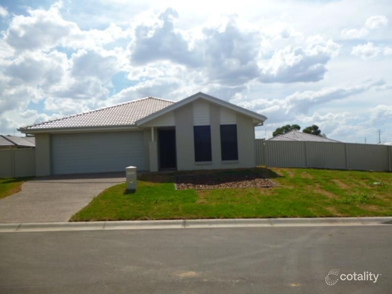 4 Mckinlay Pl, Westdale, NSW 2340