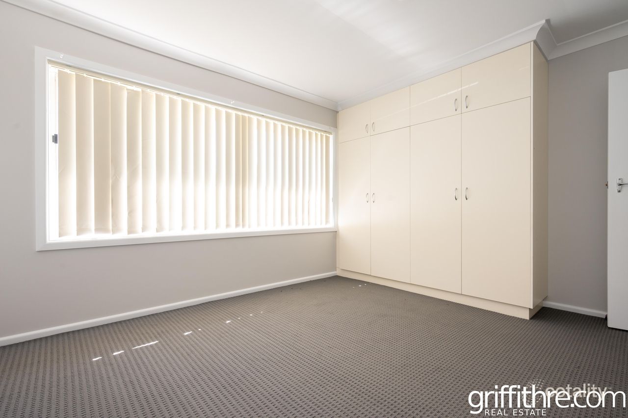10 Moses St, Griffith, NSW 2680