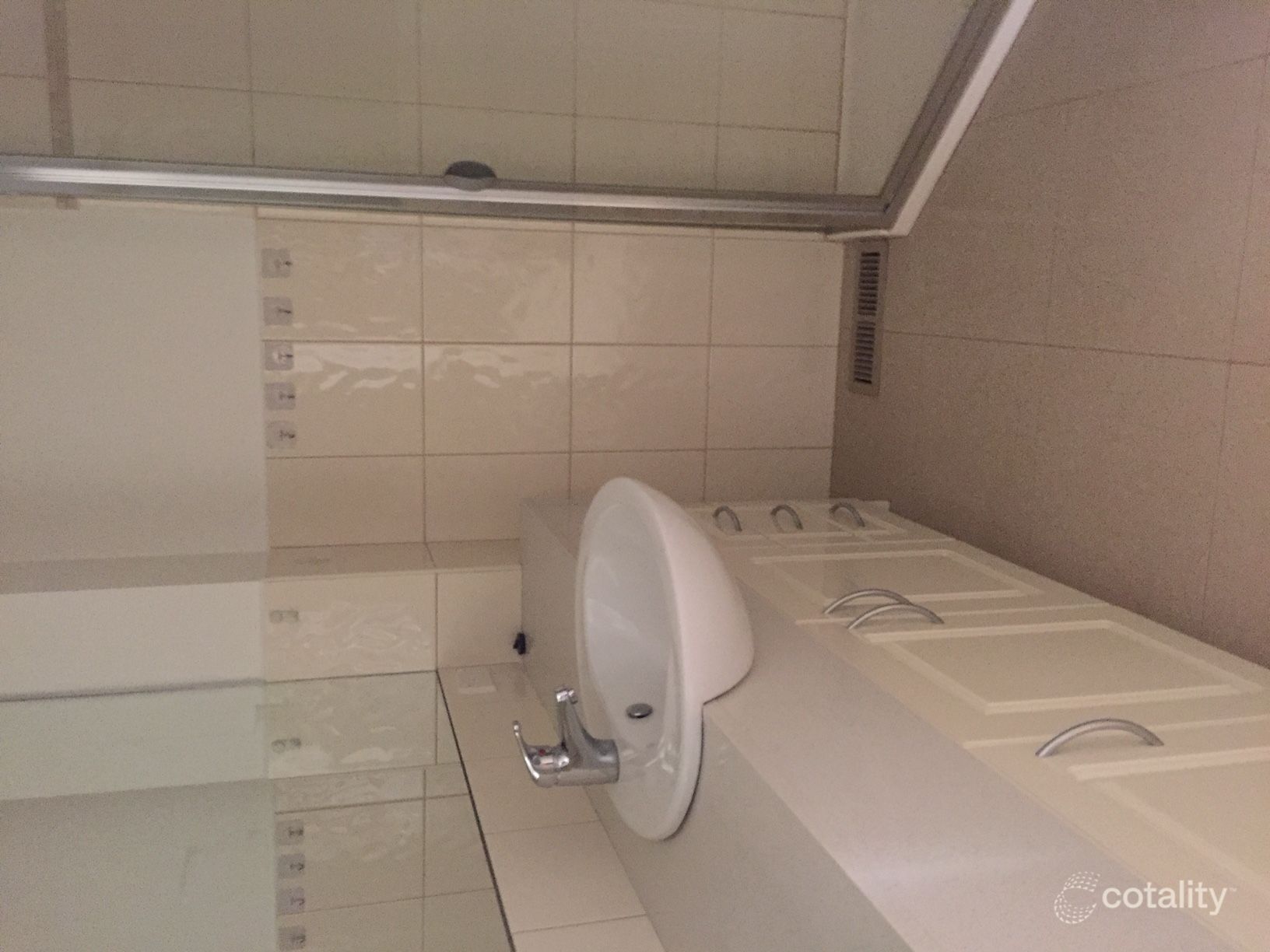 1/1 Arnold Gr, Doncaster, VIC 3108