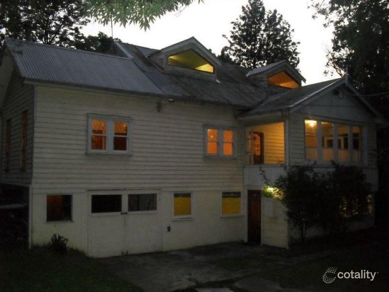 36 Ferny Creek Ave, Upper Ferntree Gully, VIC 3156