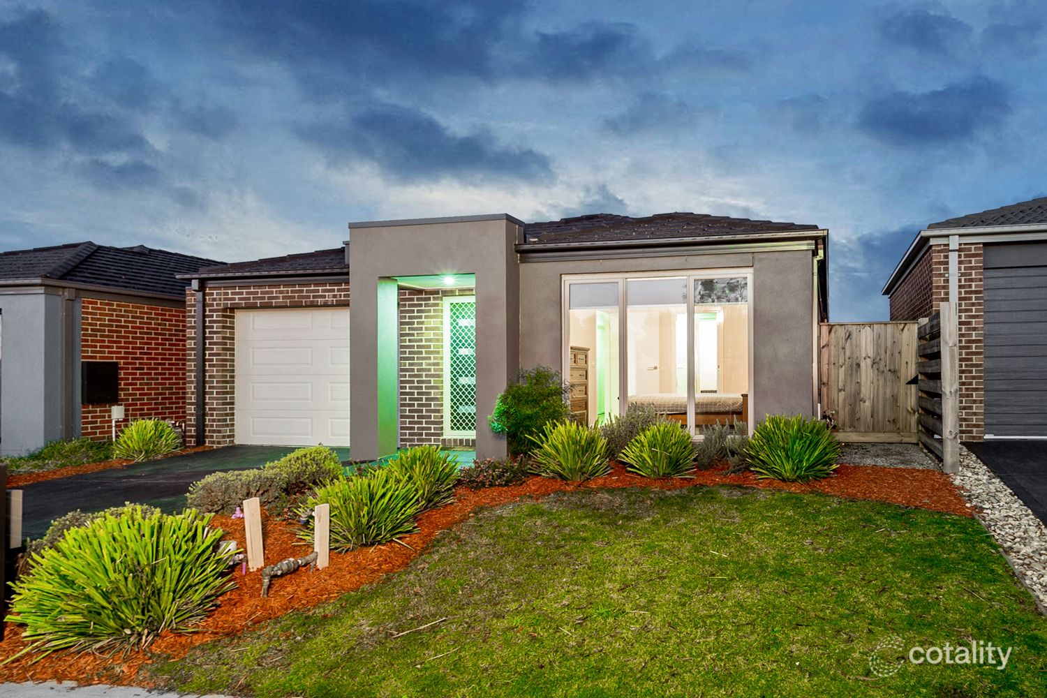 10 Spearwood Rise, Cranbourne West, VIC 3977