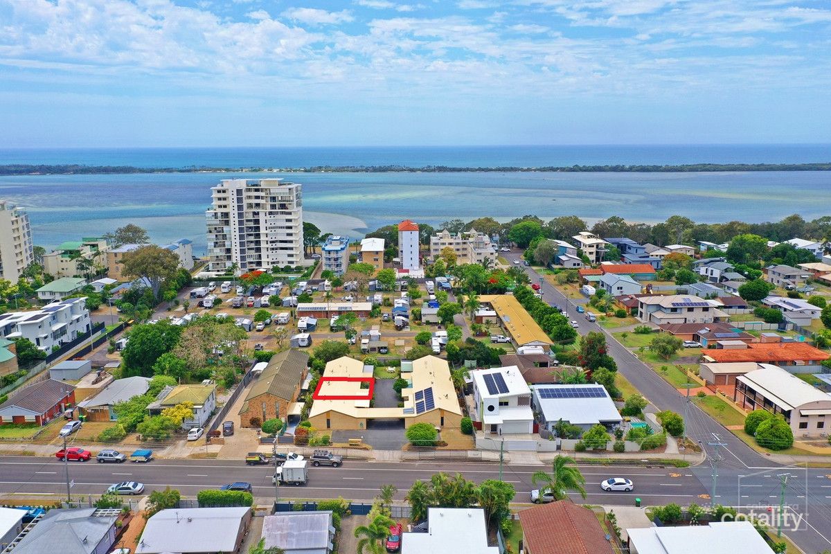 2/107 Landsborough Pde, Golden Beach, QLD 4551