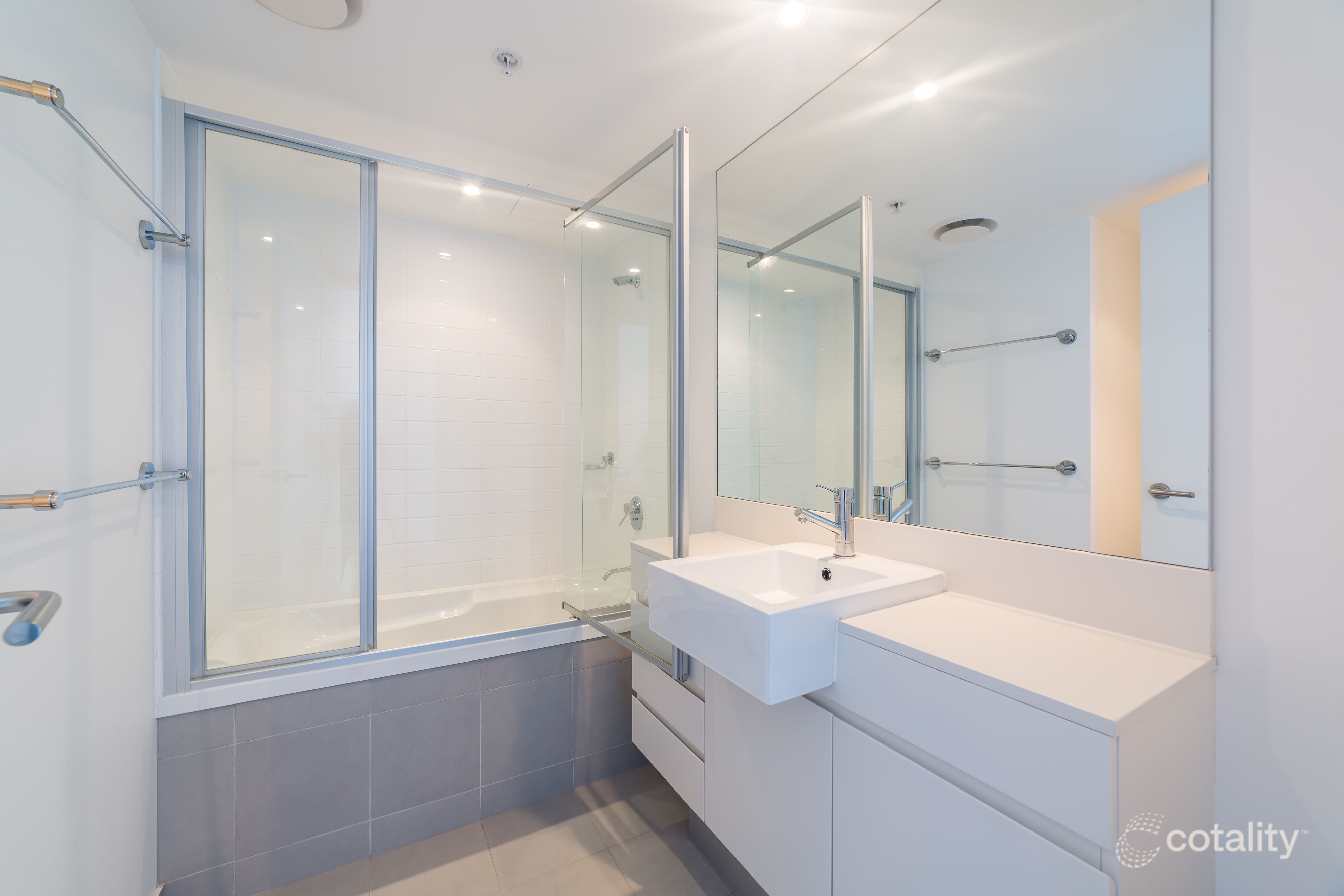 21409/5 Lawson St, Southport, QLD 4215