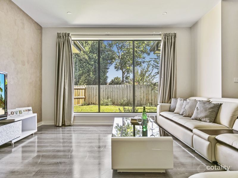 2/347 Springfield Rd, Nunawading, VIC 3131