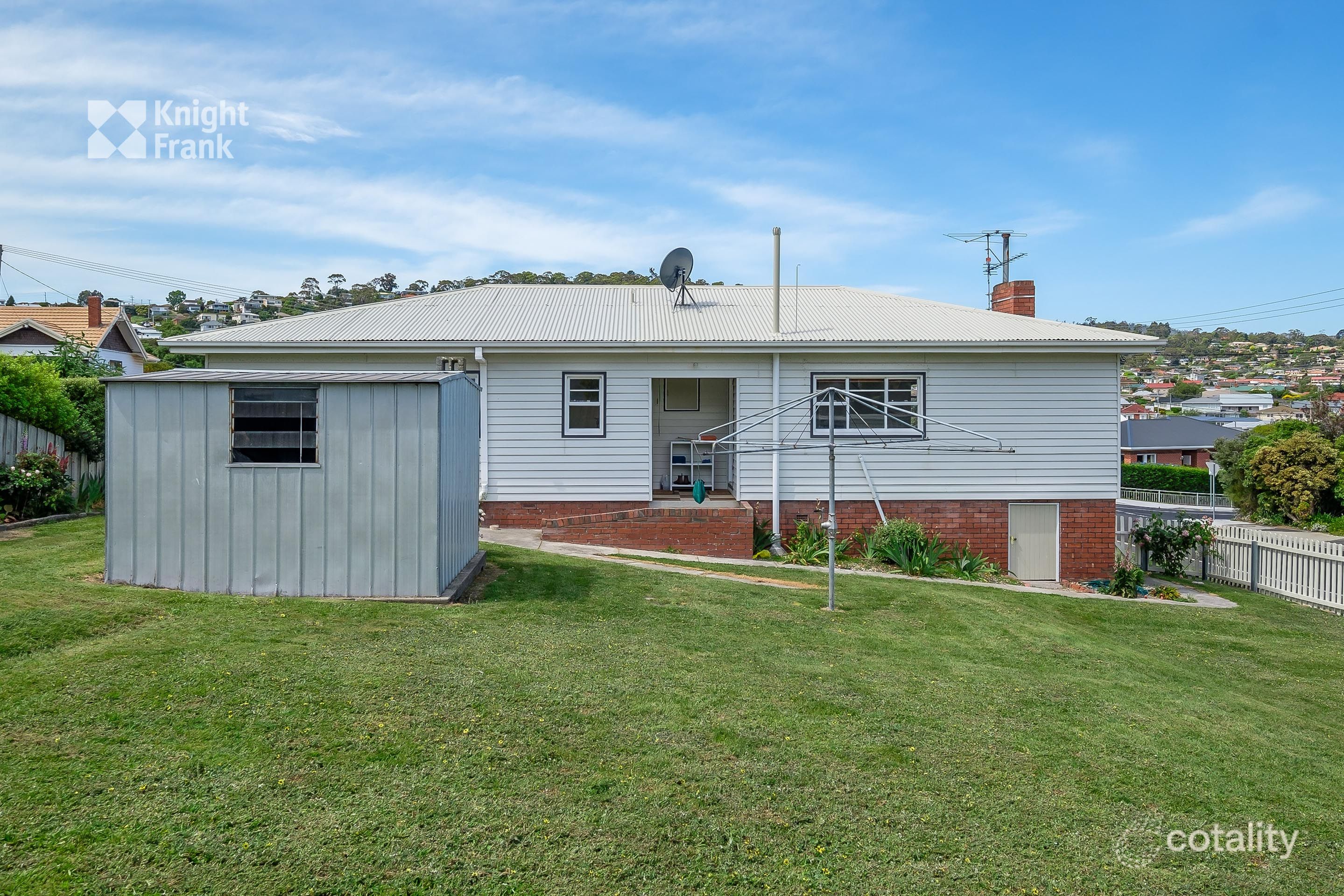 46 Wellington Rd, Lindisfarne, TAS 7015