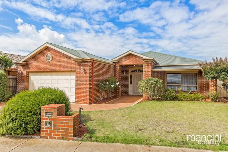 4 Paisley Ct, Werribee, VIC 3030
