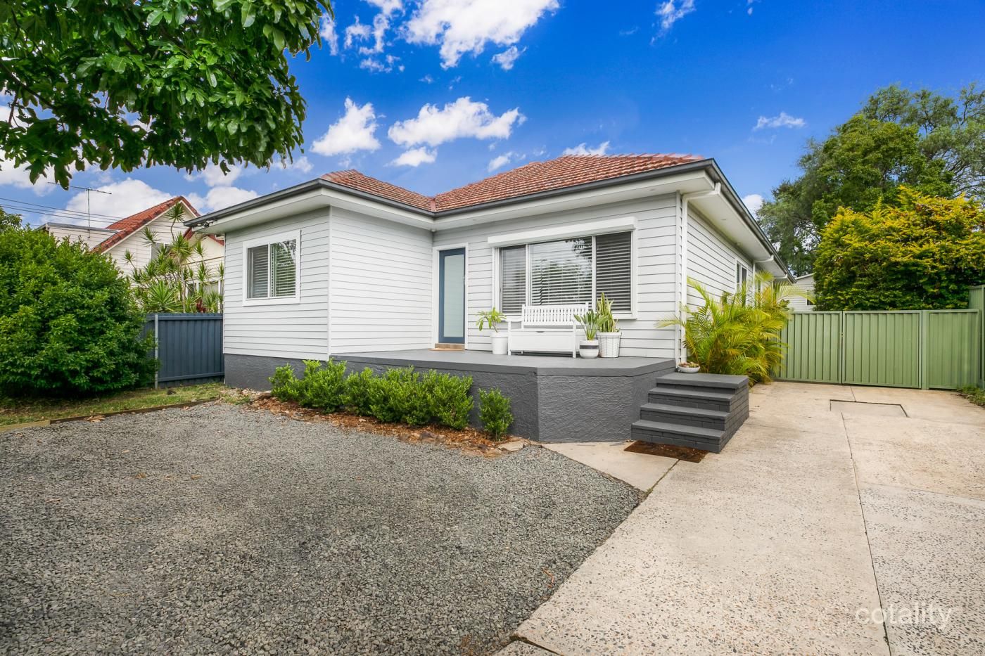 38 Captain Cook Dr, Caringbah, NSW 2229