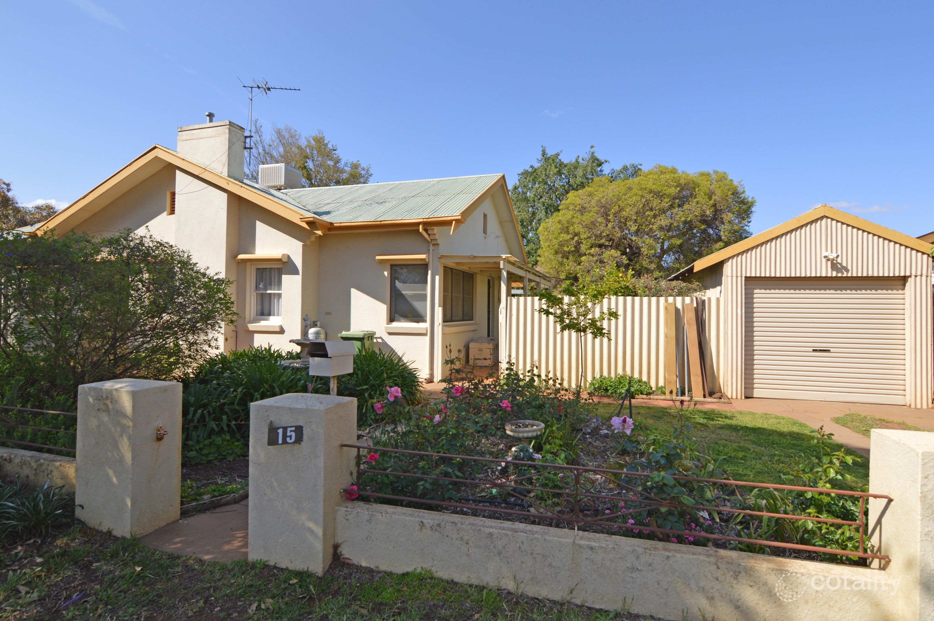 15 Tiltao St, Dareton, NSW 2717