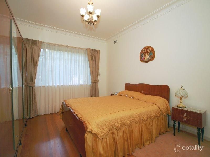 8 Vizard St, Dandenong, VIC 3175