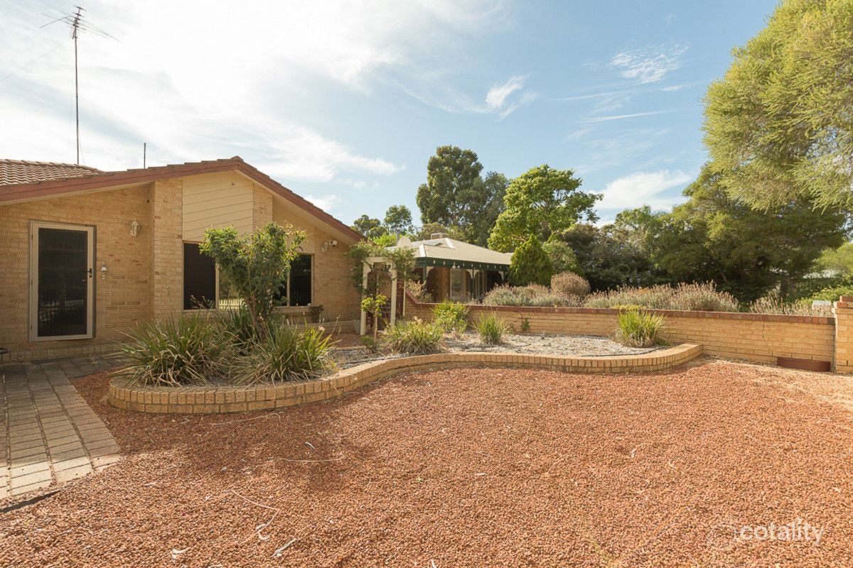 50 Perham Cres, Leda, WA 6170