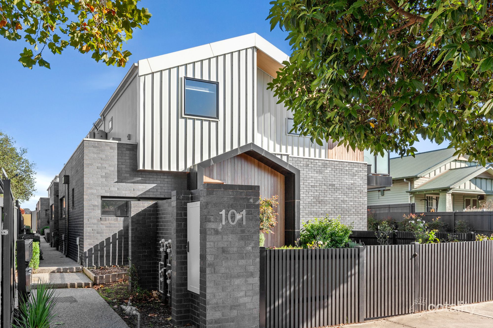 2/101 Victoria Rd, Northcote, VIC 3070