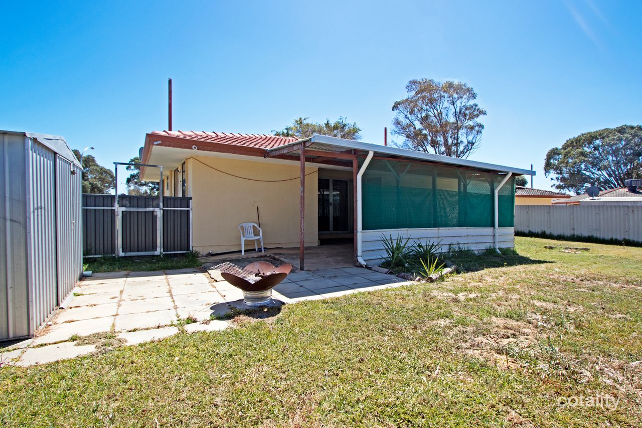 18 Morrison Pl, Leeman, WA 6514