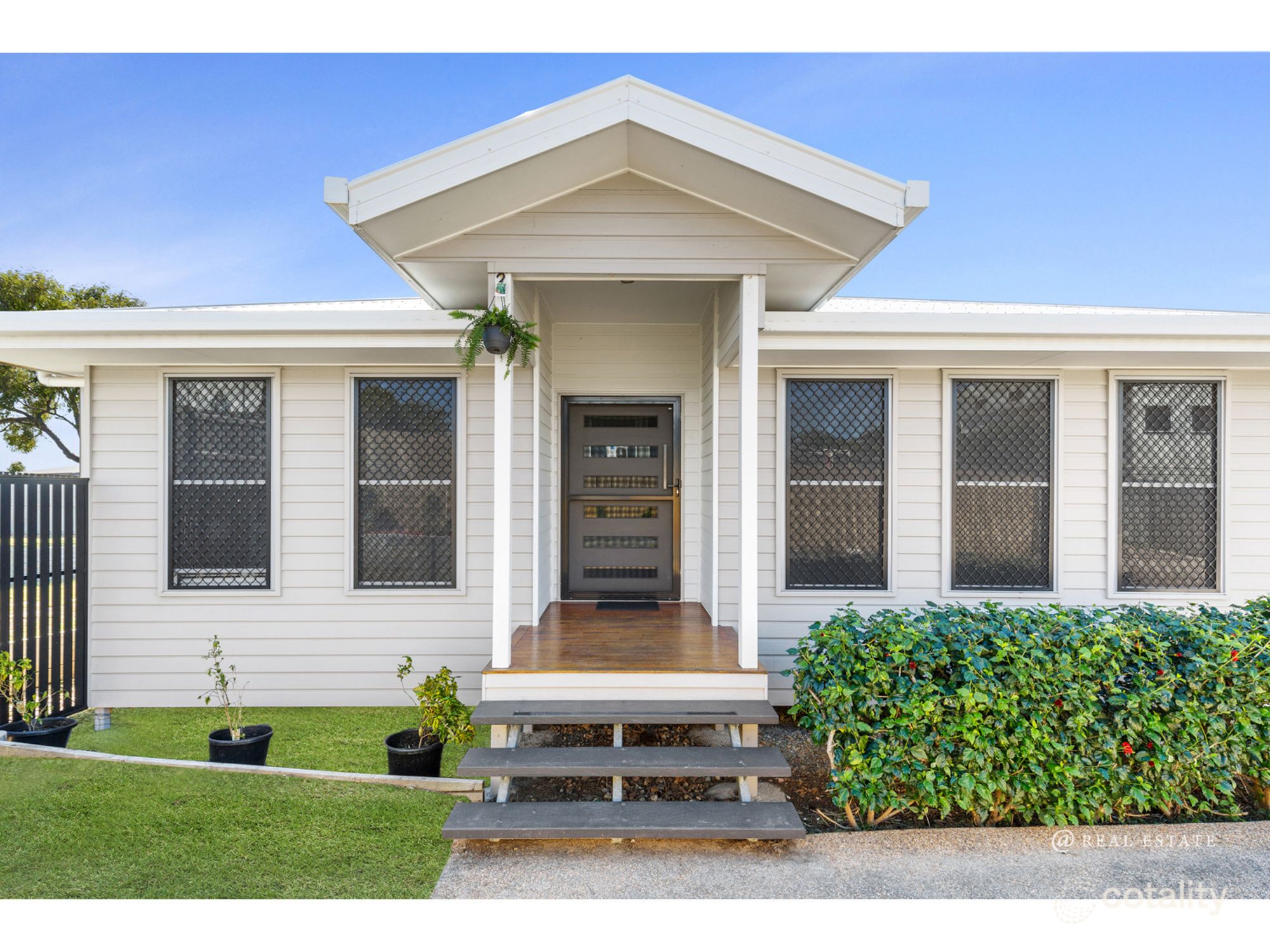 9 Hideaway Rd, Zilzie, QLD 4710